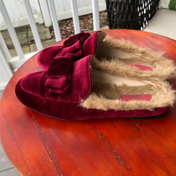 Catherine Malandrino Wine Pink Fuchsia  Mules Women’s Size 7.5 - Picture 2 of 4